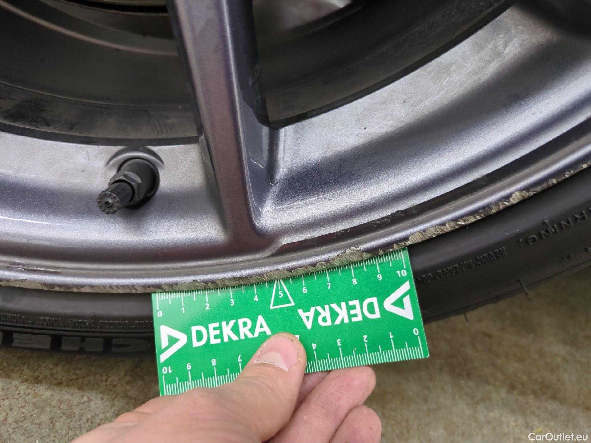  Tesla  Model 3 TESLA  / 2018 / 4P / Berline Grande Autonomie #24