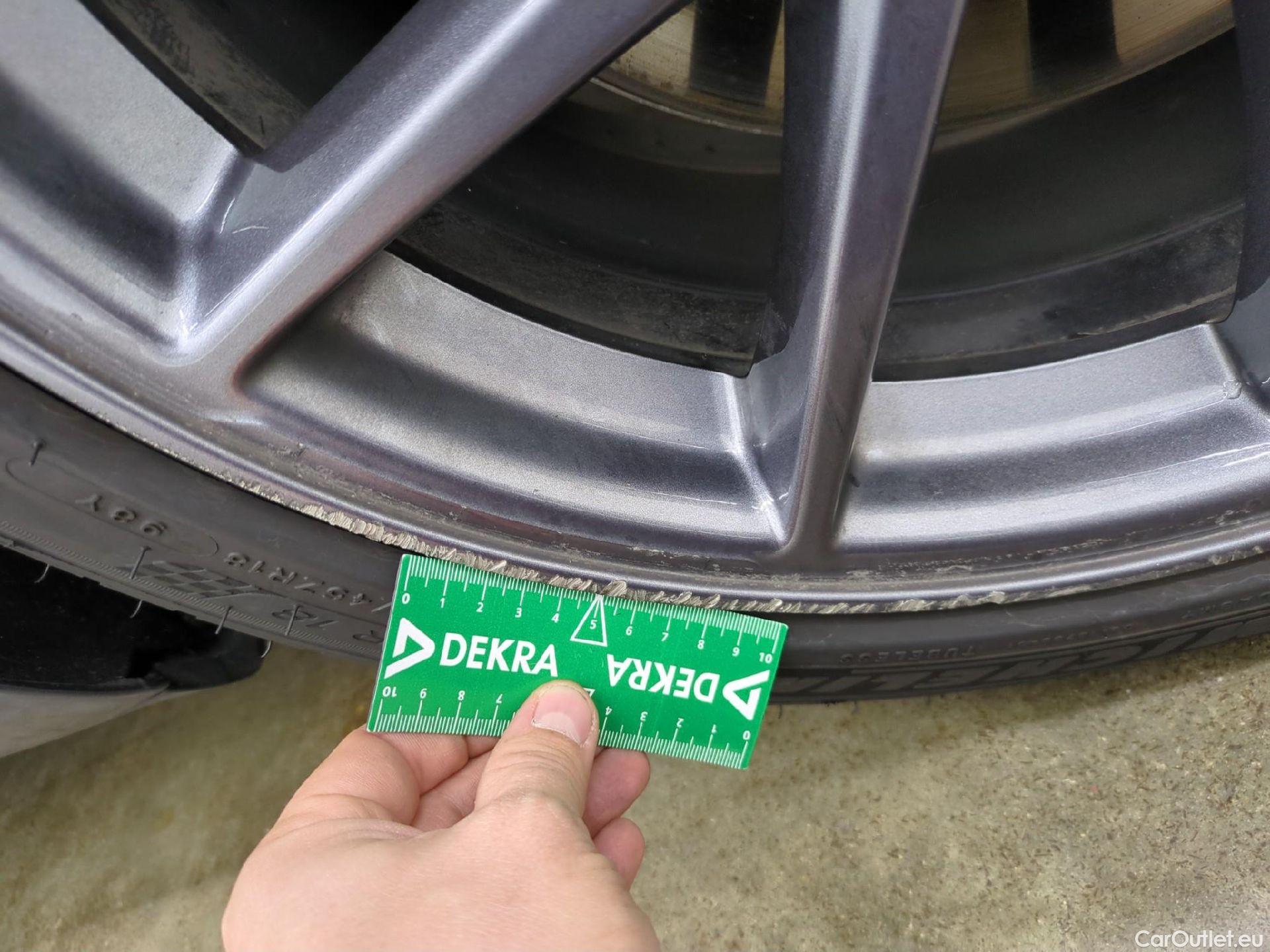  Tesla  Model 3 TESLA  / 2018 / 4P / Berline Grande Autonomie #16