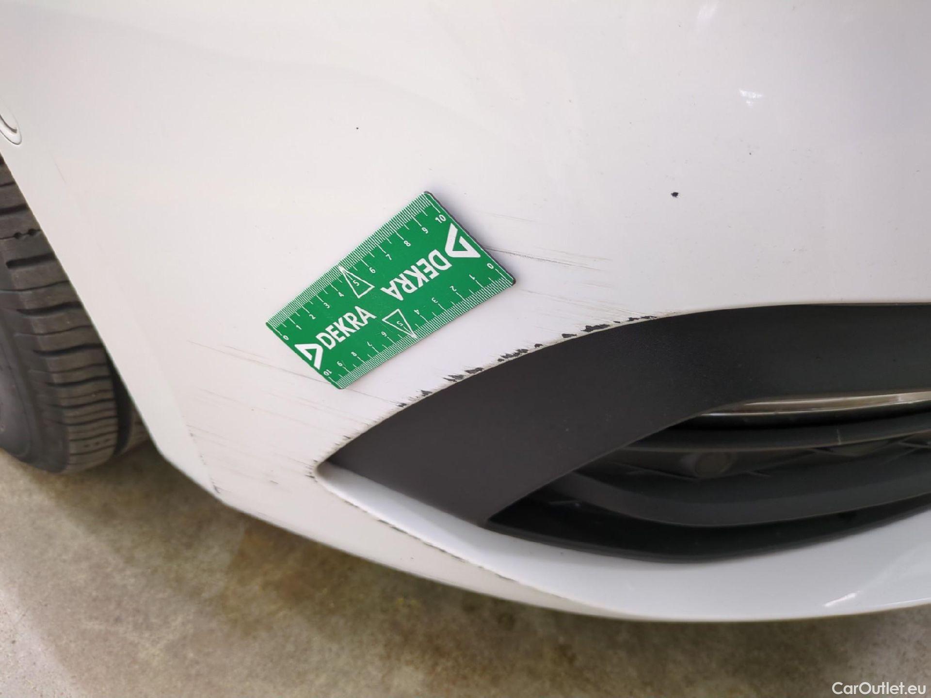  Seat  Leon SEAT  / 2020 / 5P / Berline 1.0 eTSI 110 DSG S&S Style Business #45