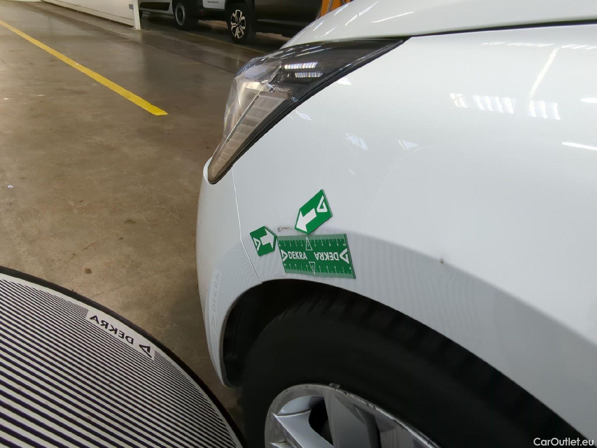  Renault  Clio  V Business 1.6 E-TECH Hybrid 140CV BVA6 E6d #21