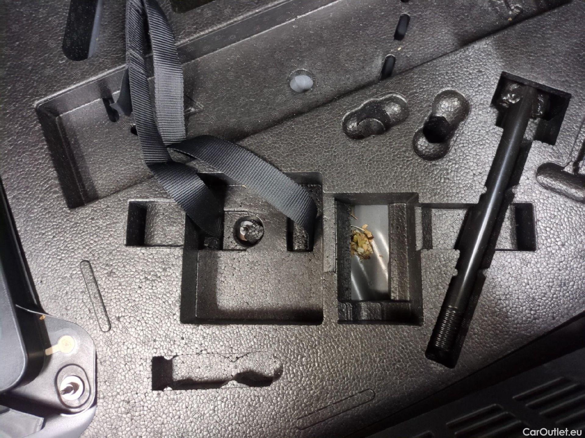  Renault  Clio  V Business 1.6 E-TECH Hybrid 140CV BVA6 E6d #10