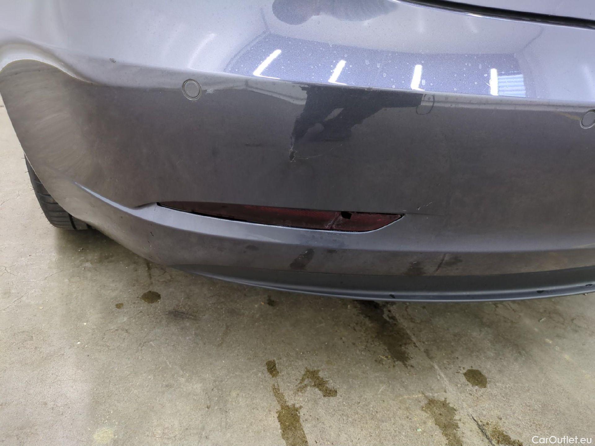  Tesla  Model 3 TESLA  / 2018 / 4P / Berline Grande Autonomie #44