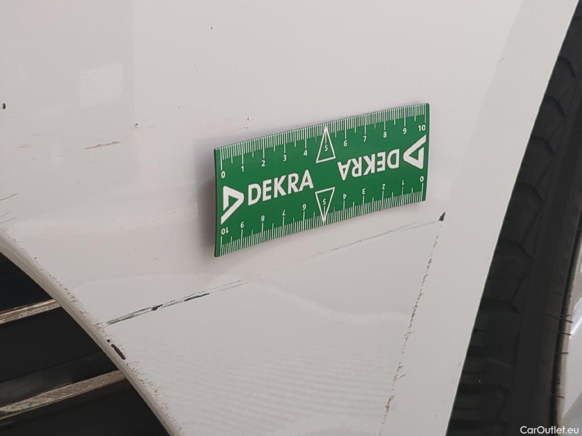  Renault  Clio  V Business 1.6 E-TECH Hybrid 140CV BVA6 E6d #15