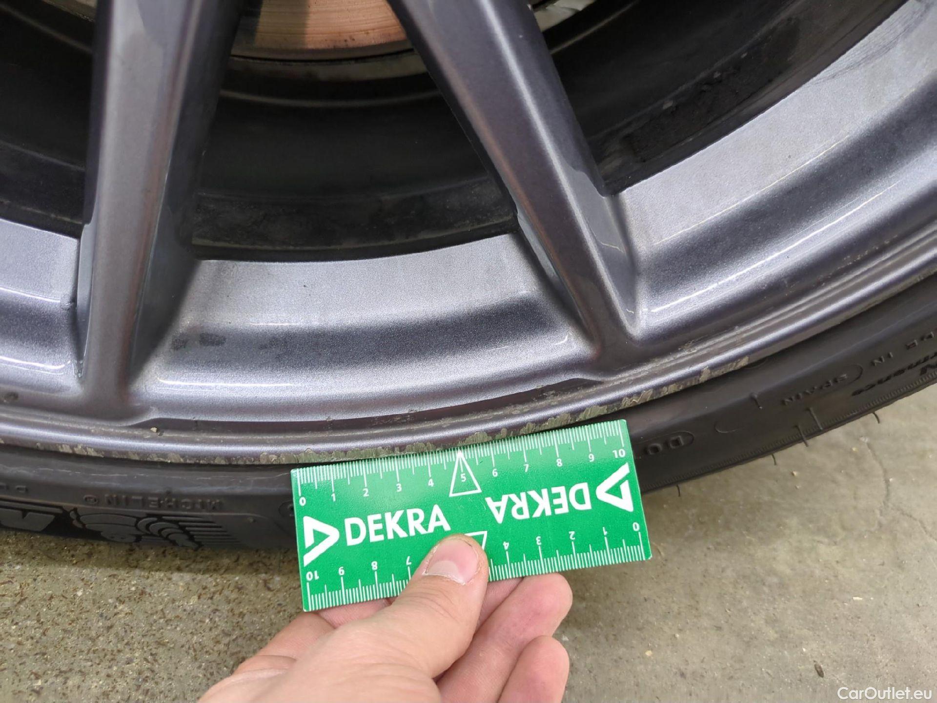  Tesla  Model 3 TESLA  / 2018 / 4P / Berline Grande Autonomie #17