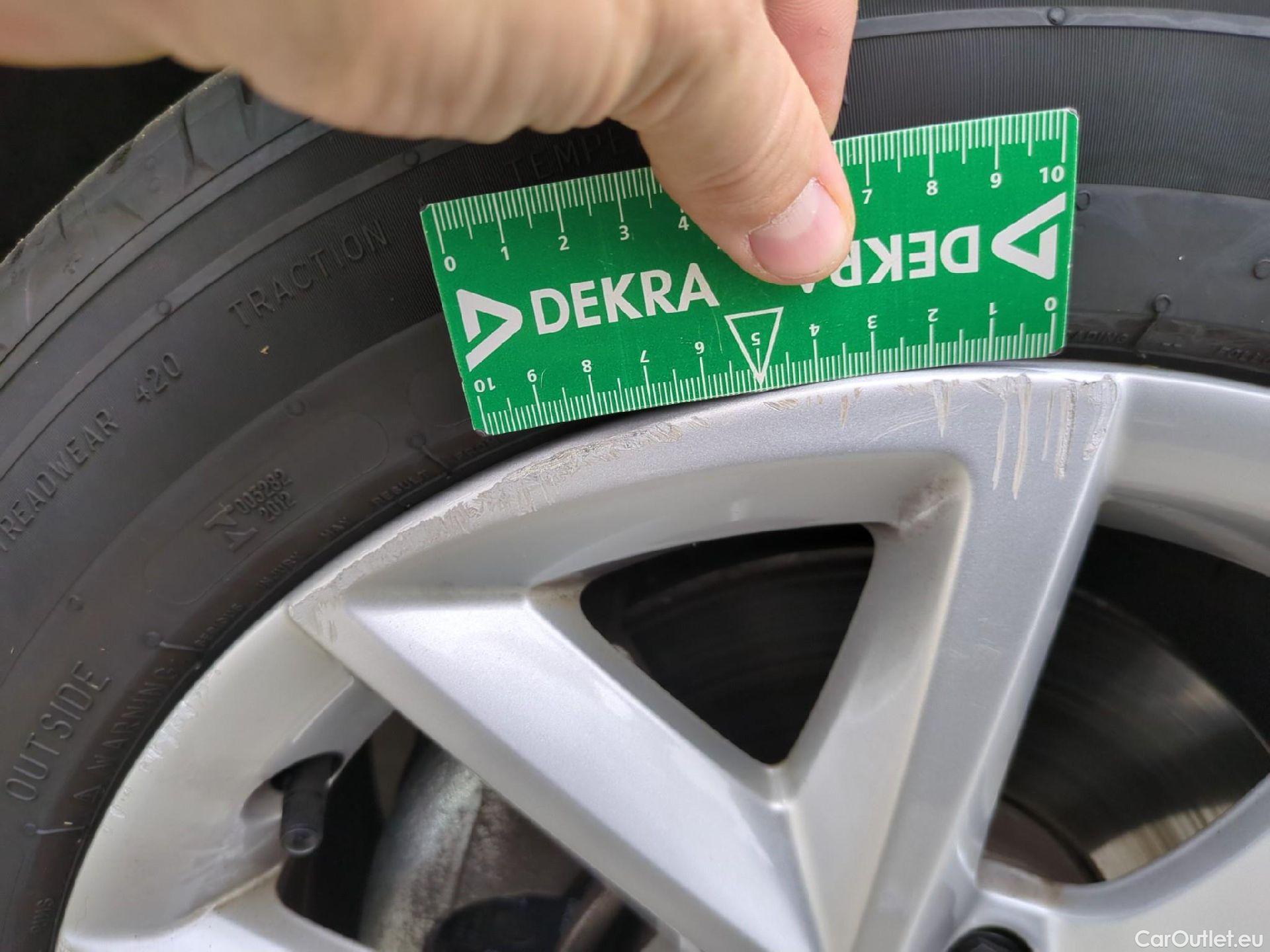  Seat  Leon SEAT  / 2020 / 5P / Berline 1.0 eTSI 110 DSG S&S Style Business #12