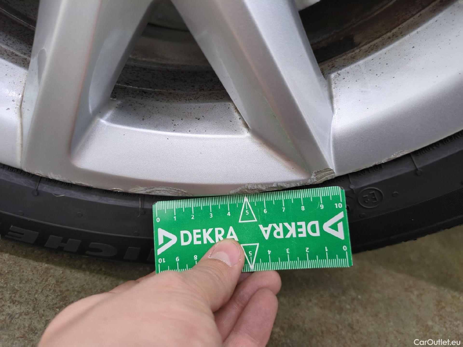  Seat  Leon SEAT  / 2020 / 5P / Berline 1.0 eTSI 110 DSG S&S Style Business #25