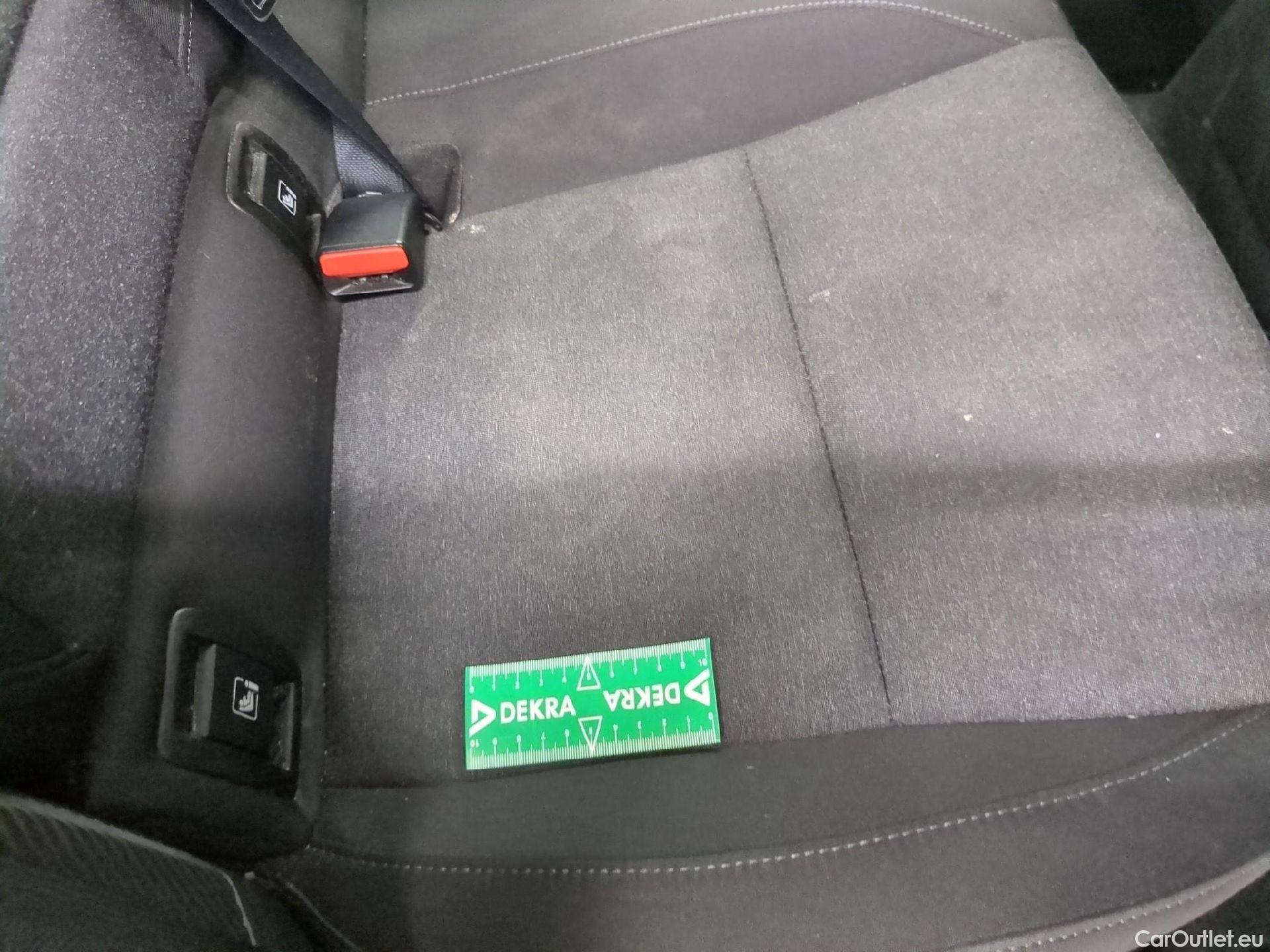  Renault  Clio  V Business 1.6 E-TECH Hybrid 140CV BVA6 E6d #47