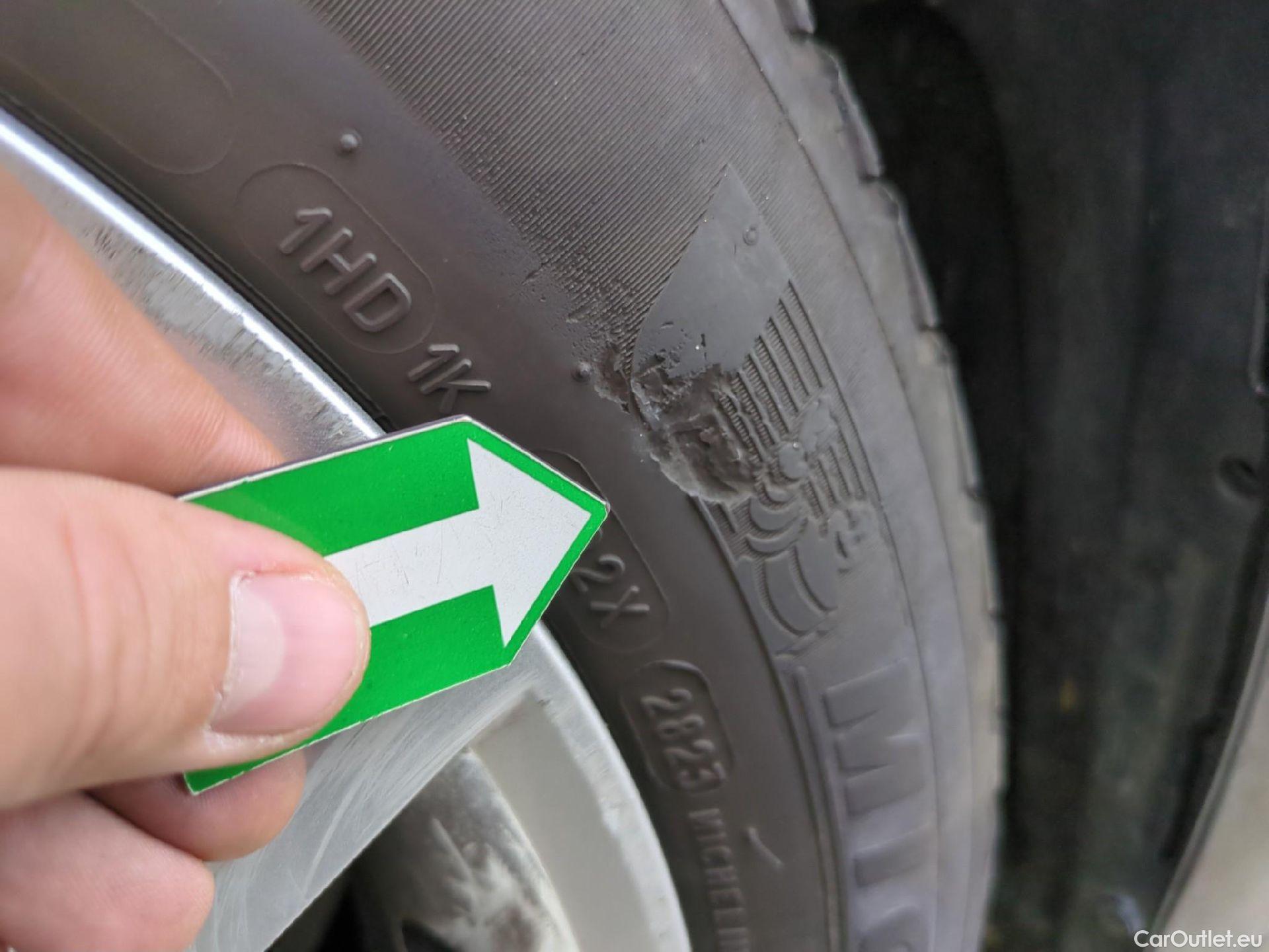  Renault  Clio  V Business 1.6 E-TECH Hybrid 140CV BVA6 E6d #12