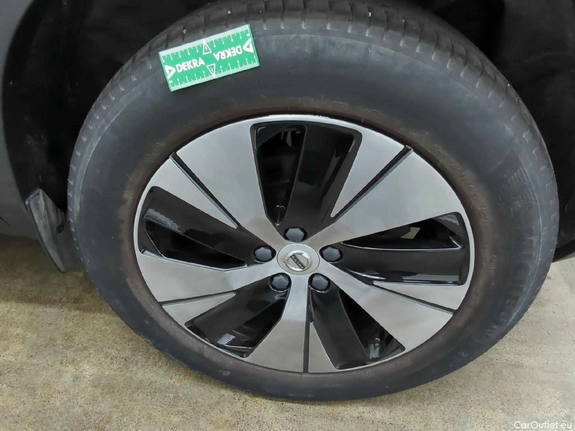  Volvo  XC 40 XC40 Momentum Plug-in Hybrid 2WD 1.5 #4