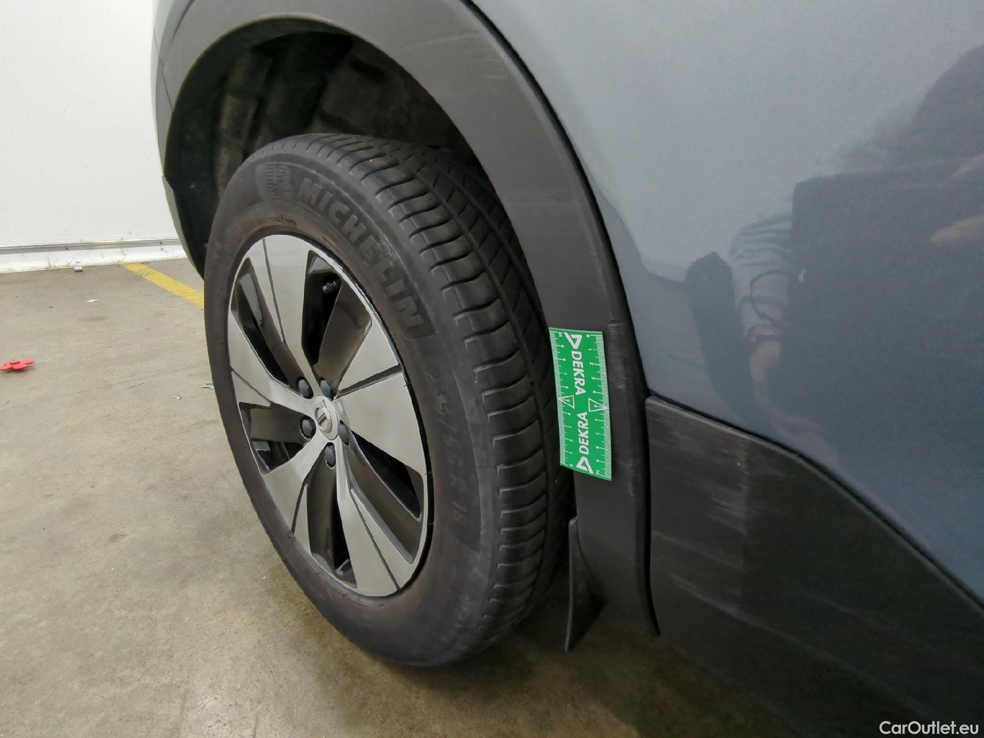  Volvo  XC 40 XC40 Momentum Plug-in Hybrid 2WD 1.5 #8