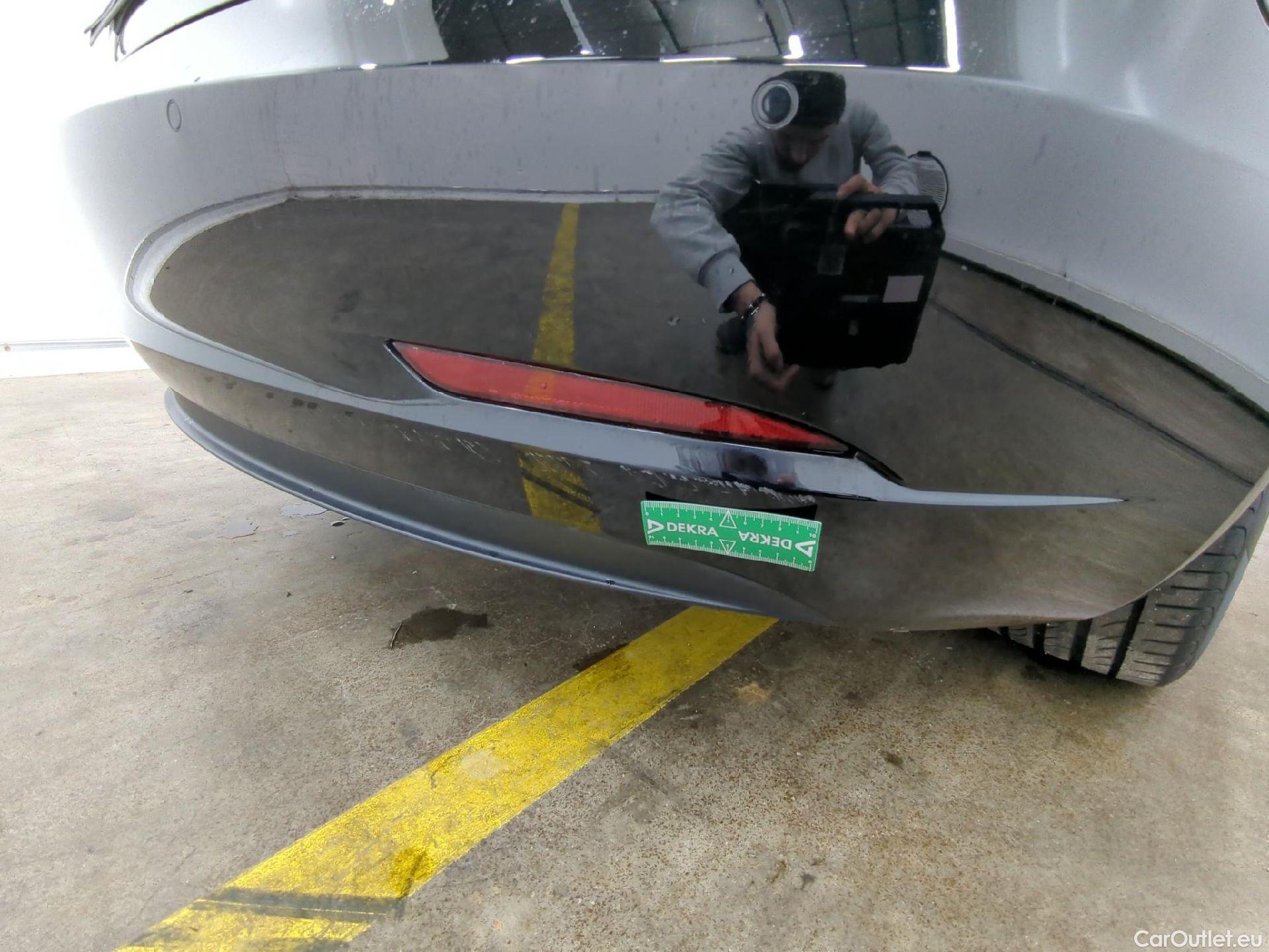  Tesla  Model 3 TESLA  / 2018 / 4P / Berline Propulsion #37