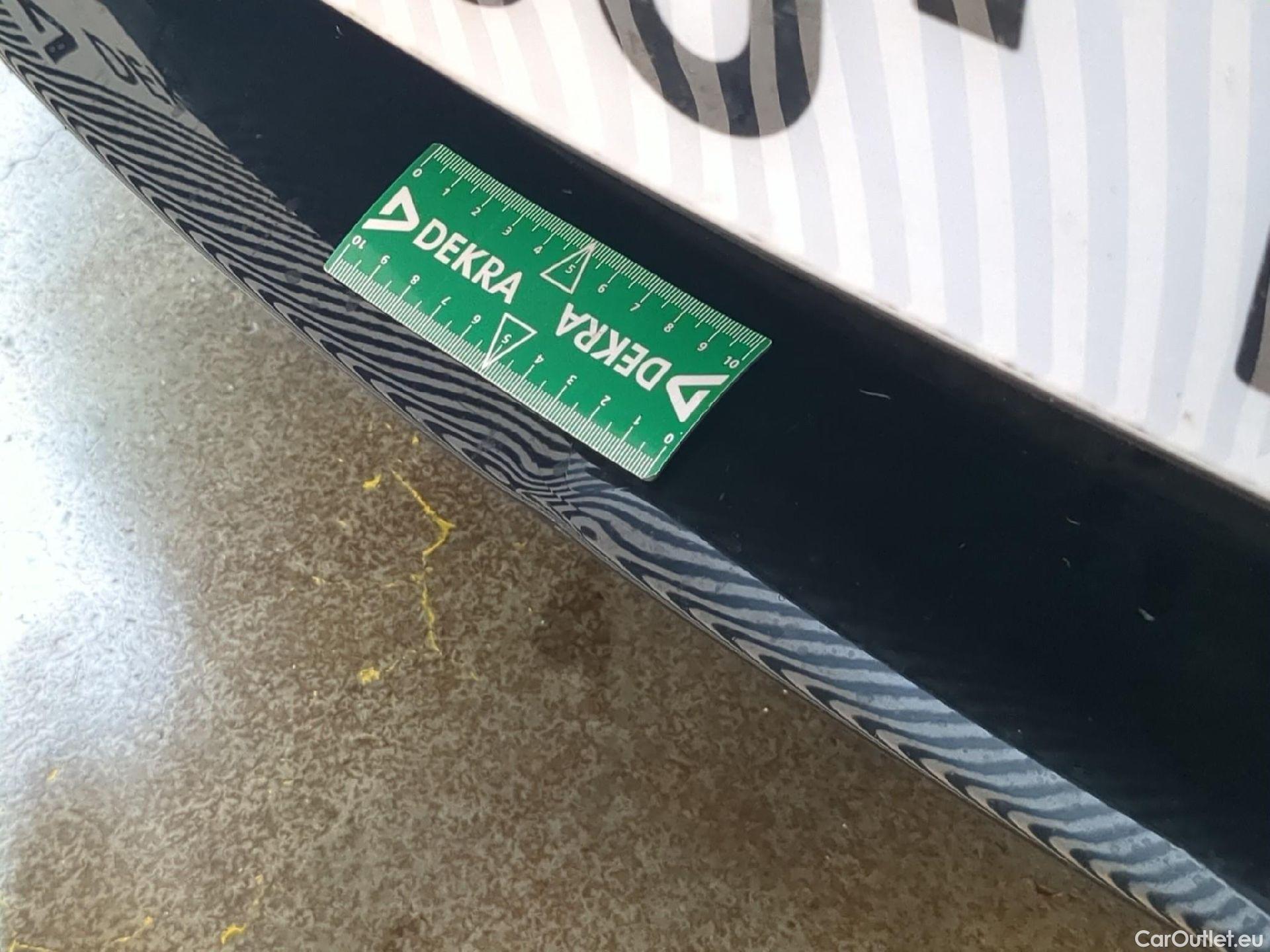  Tesla  Model 3 TESLA  / 2018 / 4P / Berline Propulsion #24