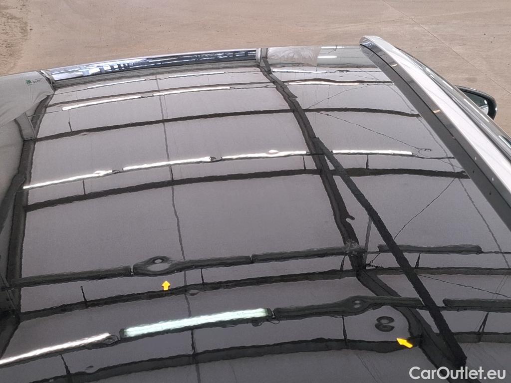  Peugeot  3008 PEUGEOT  / 2020 / 5P / SUV 1.6 HYBRID4 300 E-EAT8 GT #15