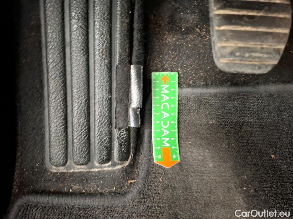  Renault  Captur  Business 0.9 TCe 90CV BVM5 E6 #37