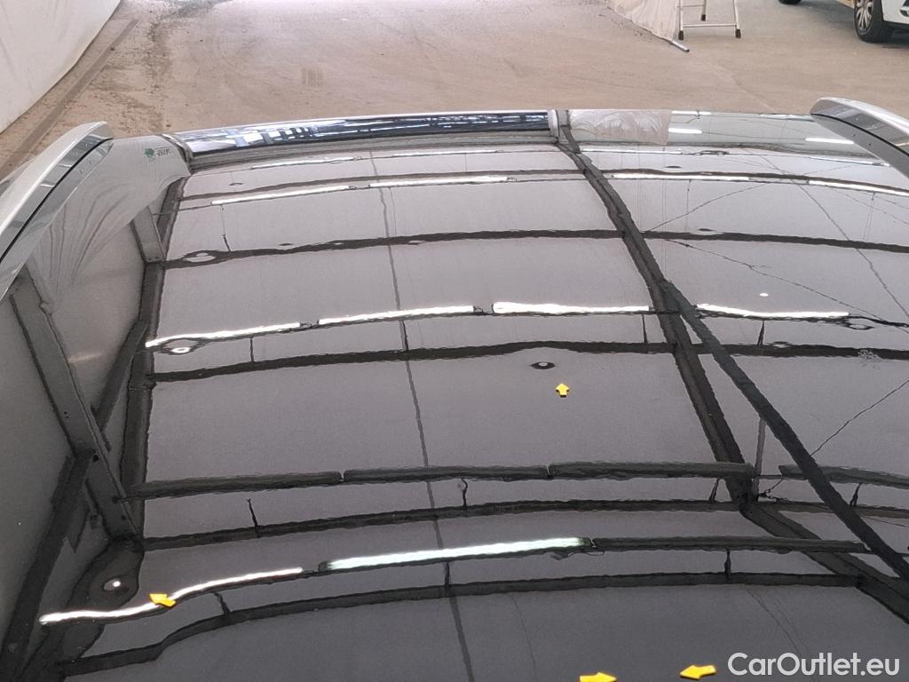  Peugeot  3008 PEUGEOT  / 2020 / 5P / SUV 1.6 HYBRID4 300 E-EAT8 GT #13