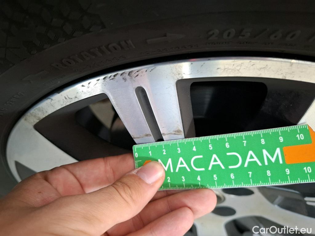  Renault  Captur  Business 0.9 TCe 90CV BVM5 E6 #23