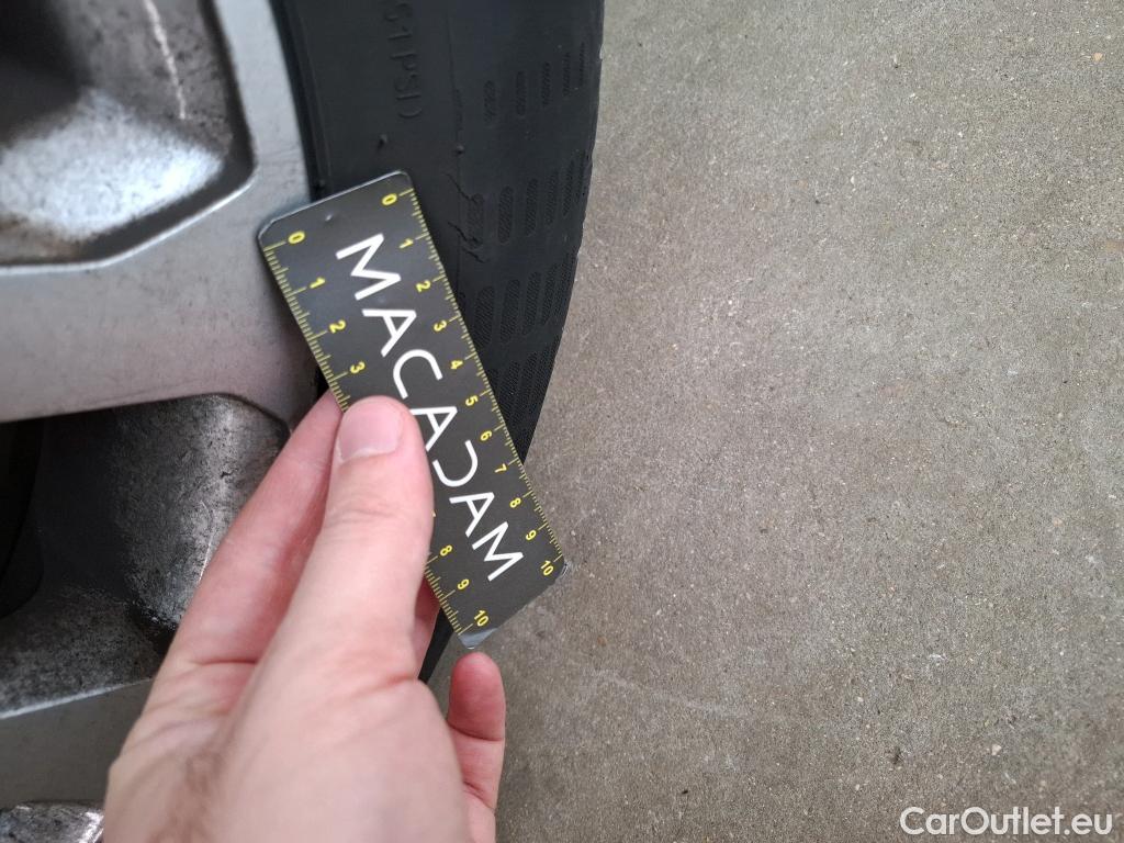  Renault  Kadjar RENAULT  / 2018 / 5P / Crossover Business TCe 140 EDC FAP - 21 #16