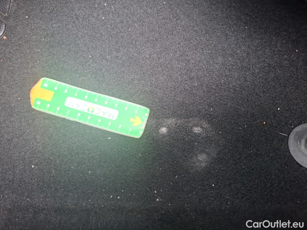  Peugeot  308  Roadtrip 1.2 PureTech 130CV BVA8 E6d #9