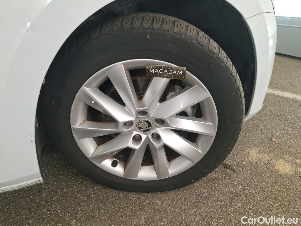  Skoda  Superb  Break Business 2.0 TDI 150CV BVA7 E6d #18