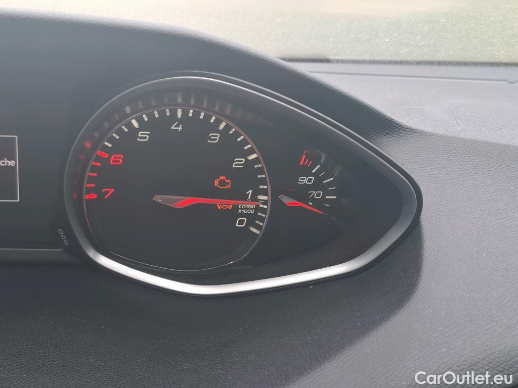  Peugeot  308  Roadtrip 1.2 PureTech 130CV BVA8 E6d #11