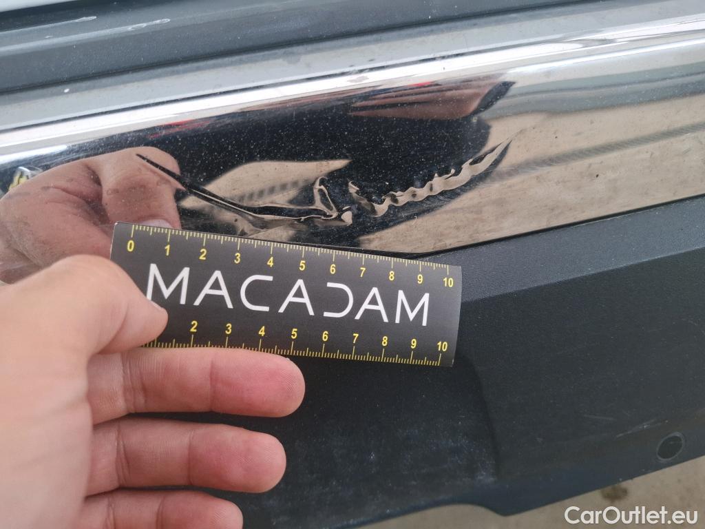  Peugeot  3008 PEUGEOT  / 2020 / 5P / SUV 1.6 HYBRID4 300 E-EAT8 GT #30