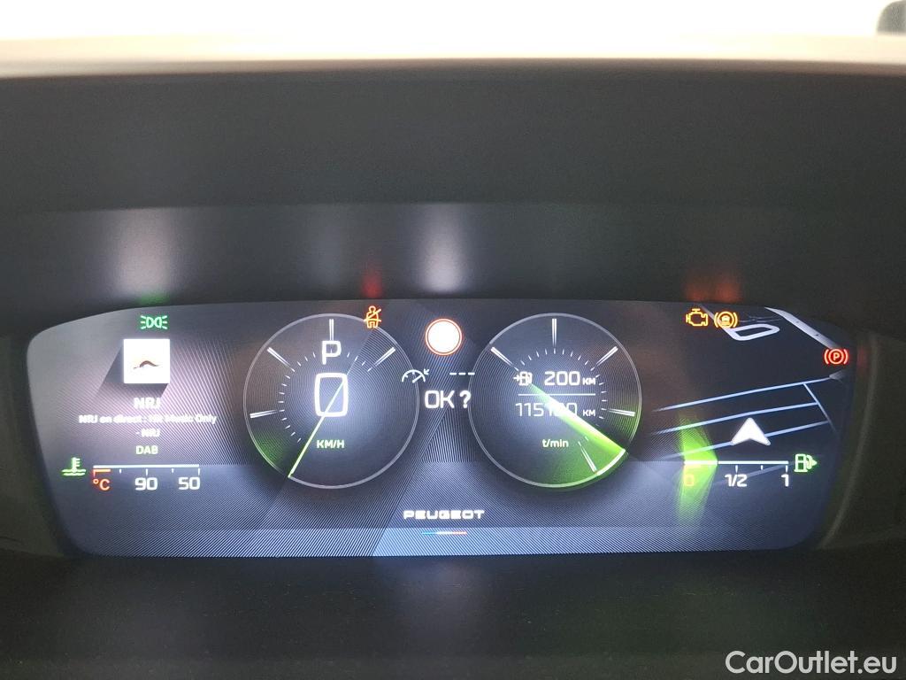  Peugeot  308 PEUGEOT  SW / 2021 / 5P / Break PureTech 130 S&S EAT 8 ALLURE #25