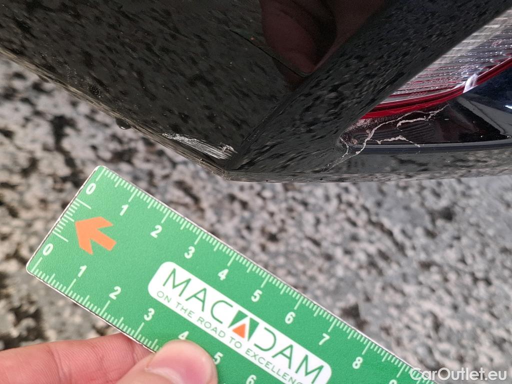  Peugeot  308 PEUGEOT  SW / 2021 / 5P / Break PureTech 130 S&S EAT 8 ALLURE #27