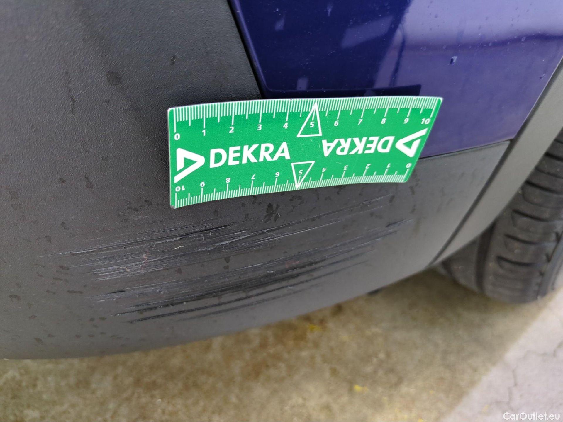  Peugeot  3008  GT Line 1.5 HDi 130CV BVA8 E6dT #42