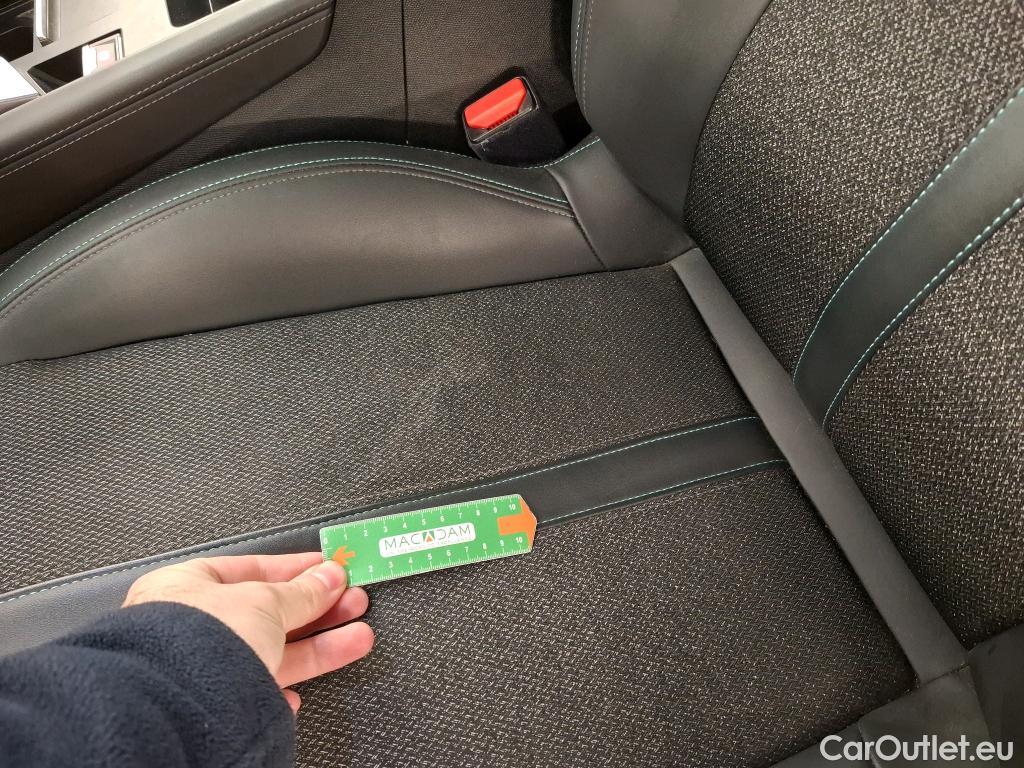  Peugeot  308 PEUGEOT  SW / 2021 / 5P / Break PureTech 130 S&S EAT 8 ALLURE #22