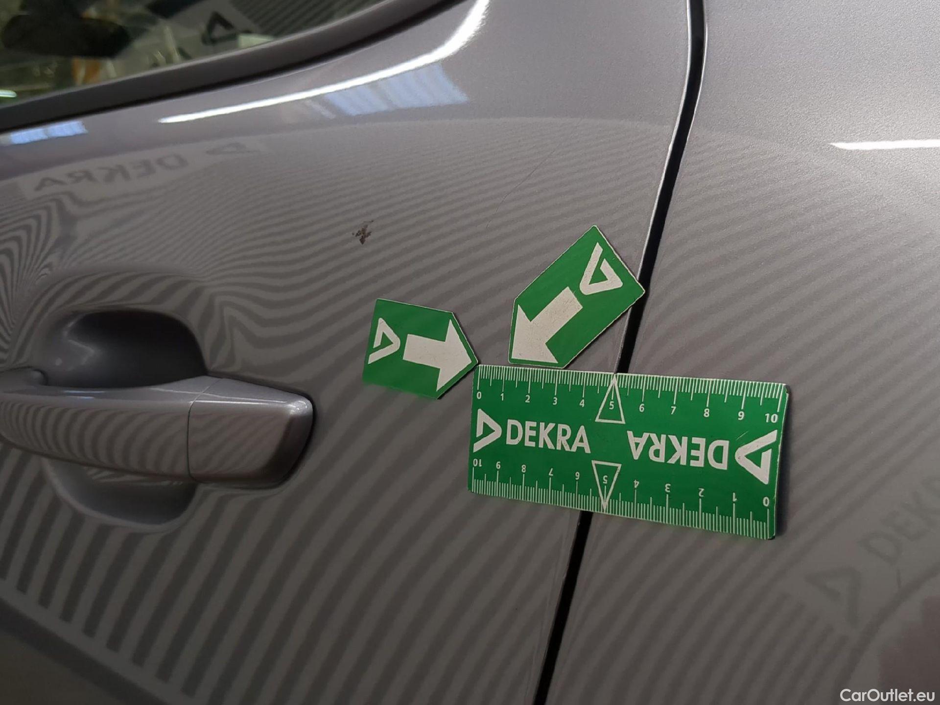  Citroen  C3  Shine Business 1.2 PureTech 80CV BVM5 E6d #35