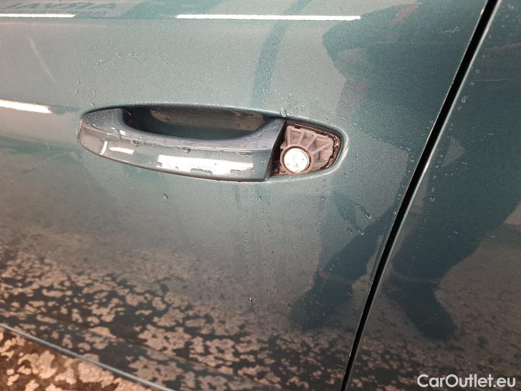  Peugeot  308 PEUGEOT  SW / 2021 / 5P / Break PureTech 130 S&S EAT 8 ALLURE #1