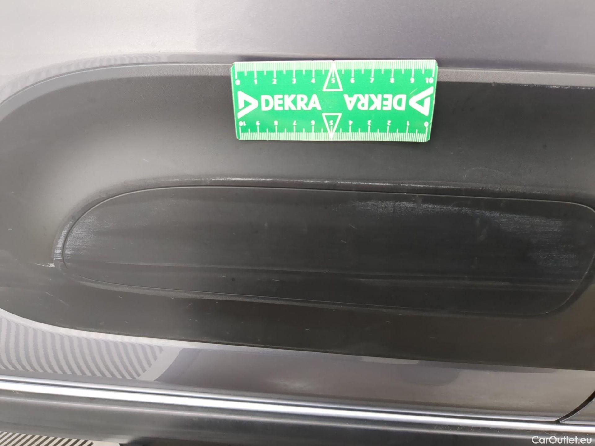  Citroen  C3  Shine Business 1.2 PureTech 80CV BVM5 E6d #16