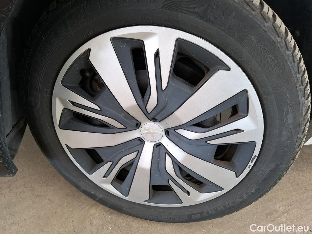  Peugeot  208  (e-) Active Business 50kWh BVA #15