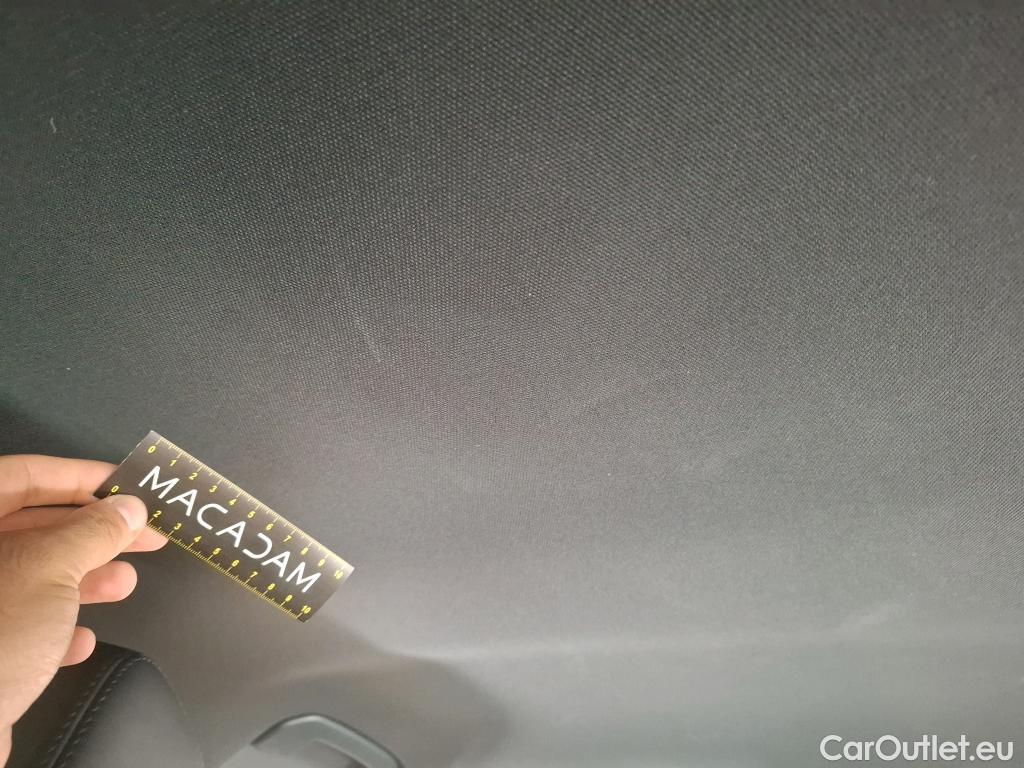  Peugeot  3008 PEUGEOT  / 2020 / 5P / SUV 1.6 HYBRID4 300 E-EAT8 GT #86