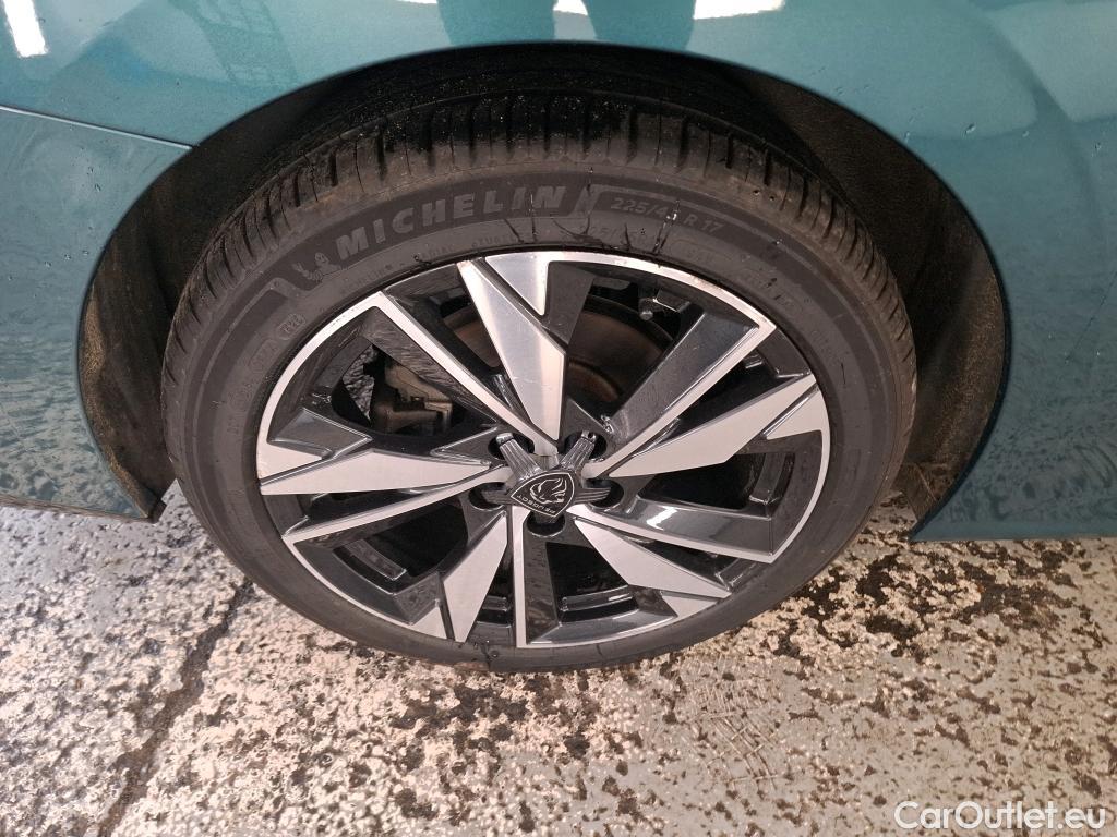  Peugeot  308 PEUGEOT  SW / 2021 / 5P / Break PureTech 130 S&S EAT 8 ALLURE #9