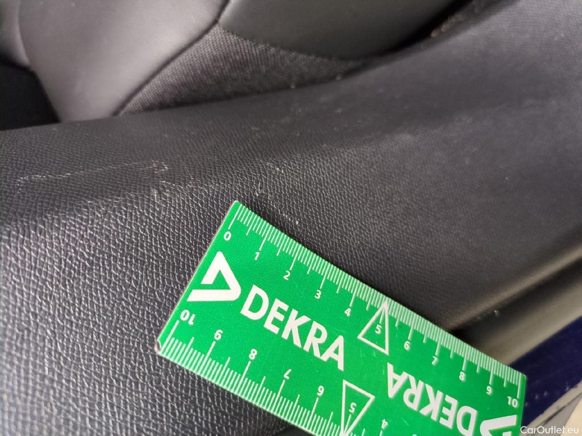  Peugeot  3008  GT Line 1.5 HDi 130CV BVA8 E6dT #21