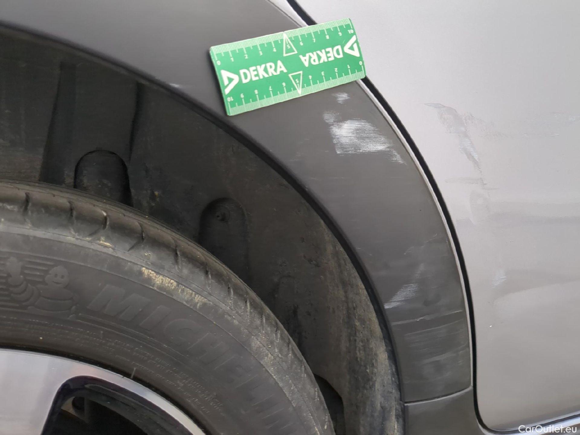  Citroen  C3  Shine Business 1.2 PureTech 80CV BVM5 E6d #10