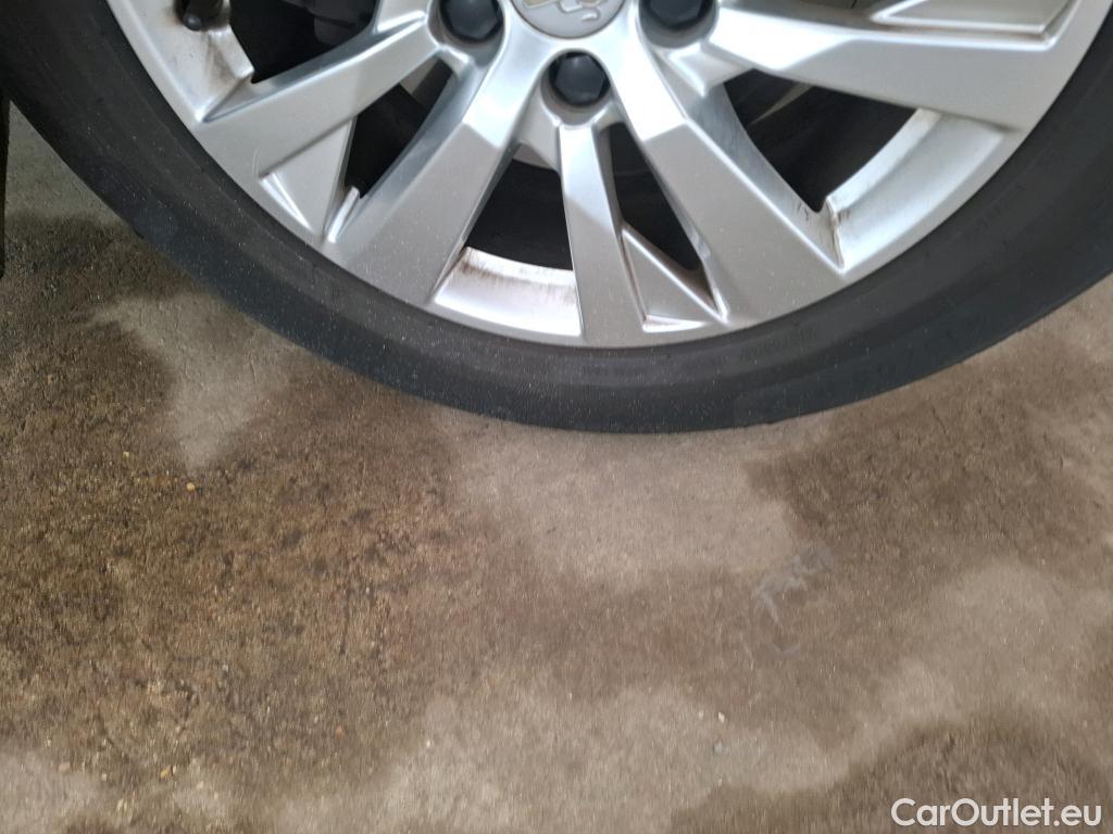  Peugeot  5008  Active Business 1.2 PureTech 130CV BVA8 E6dT #27