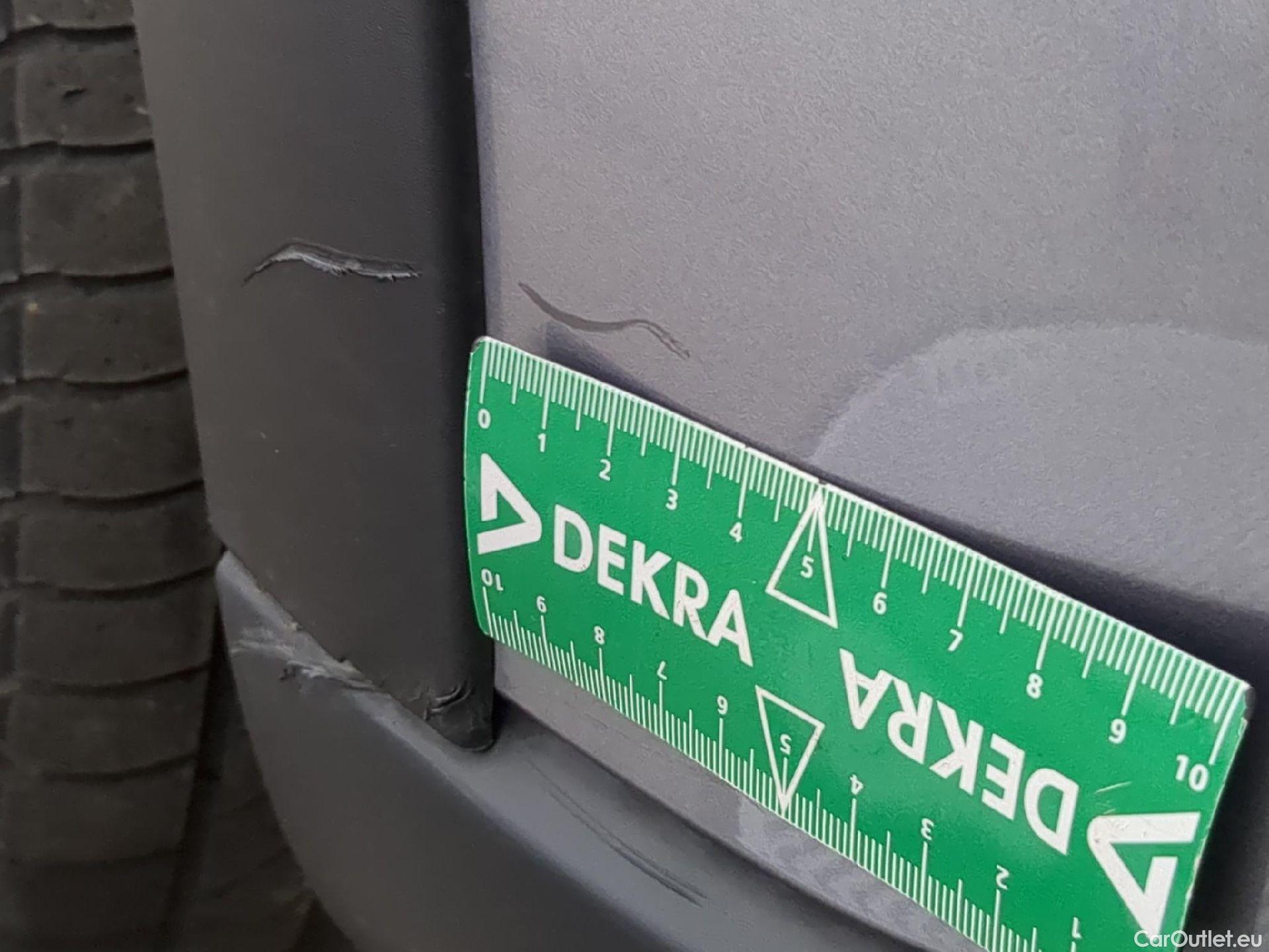  Citroen  C3  Shine Business 1.2 PureTech 80CV BVM5 E6d #28