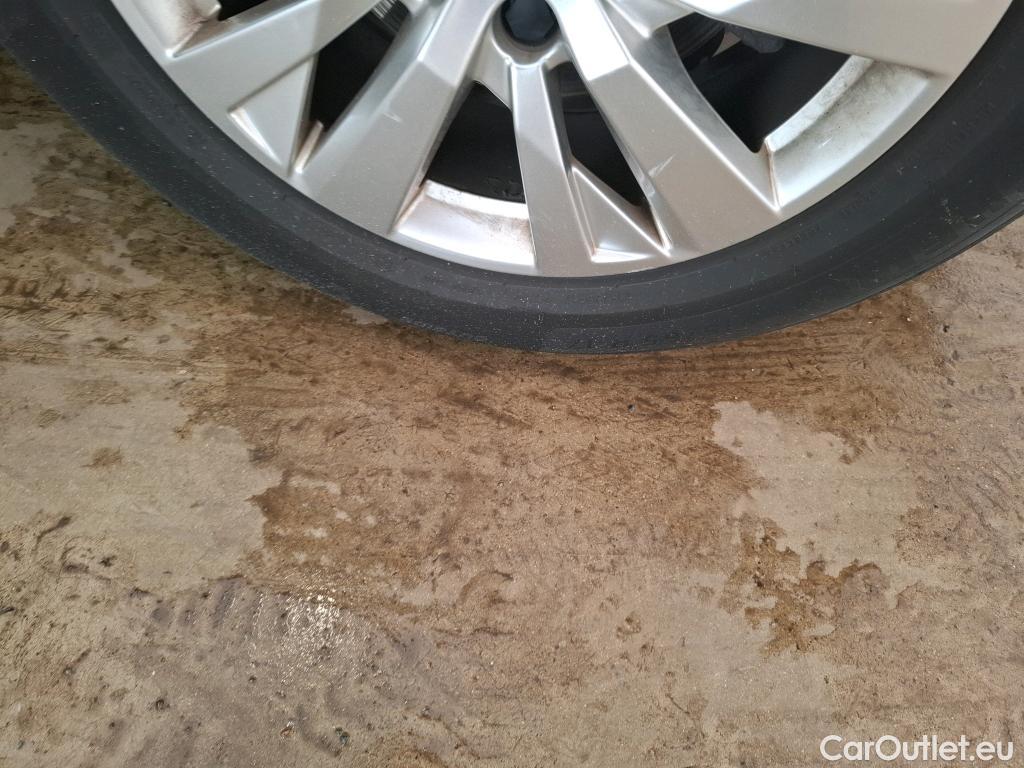  Peugeot  5008  Active Business 1.2 PureTech 130CV BVA8 E6dT #17