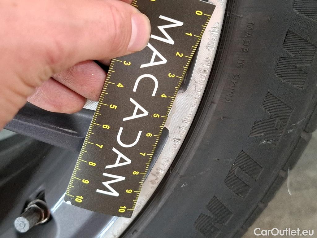  Bmw  Serie 1 BMW Série 1 / 2019 / 5P / Berline 116i DKG7 Business Design #36