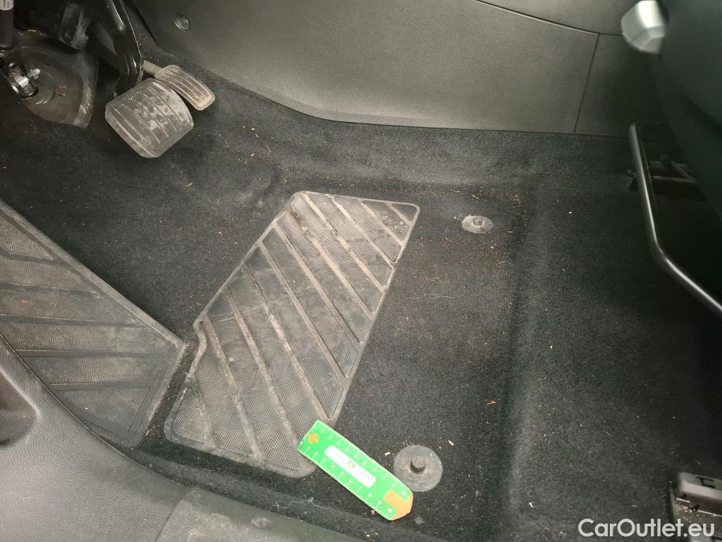  Opel   Grandland X Grandland X Elegance Business 1.5 130CV BVA8 E6d #3