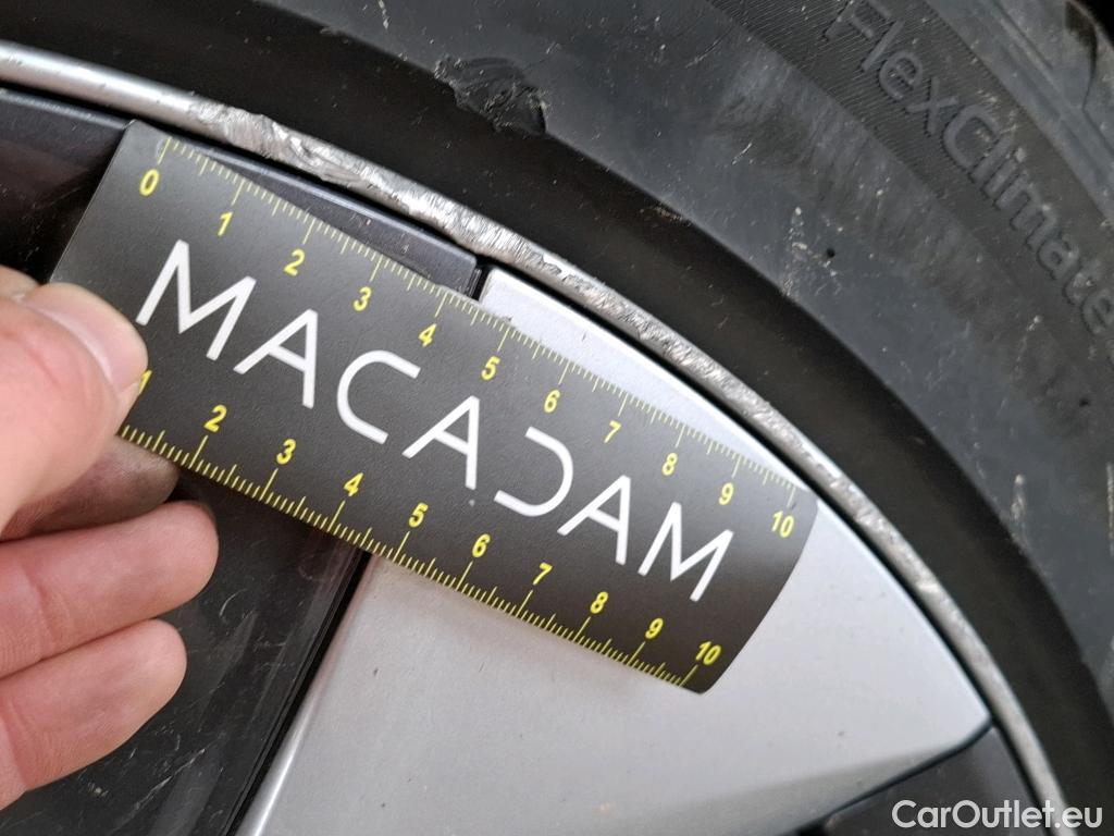  Tesla  Model Y TESLA  / 2020 / 5P / SUV Grand Autonomie Dual Motor AWD #30