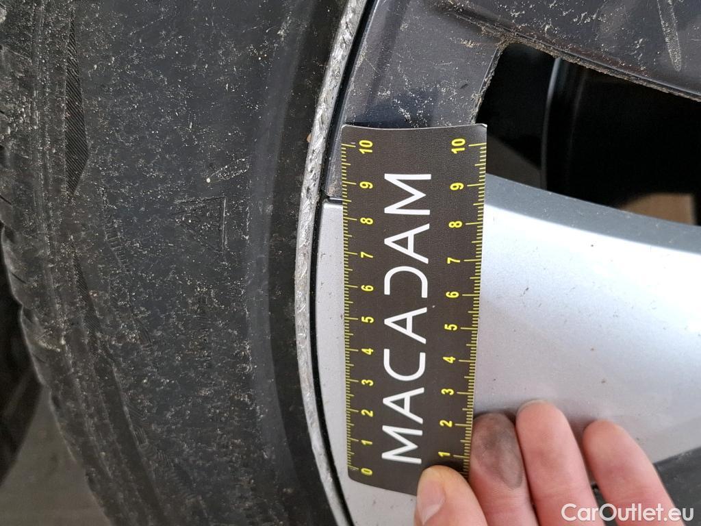  Tesla  Model Y TESLA  / 2020 / 5P / SUV Grand Autonomie Dual Motor AWD #29