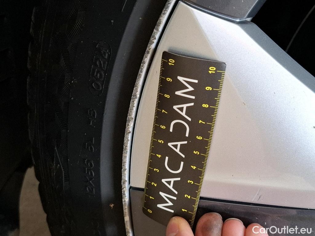  Tesla  Model Y TESLA  / 2020 / 5P / SUV Grand Autonomie Dual Motor AWD #26