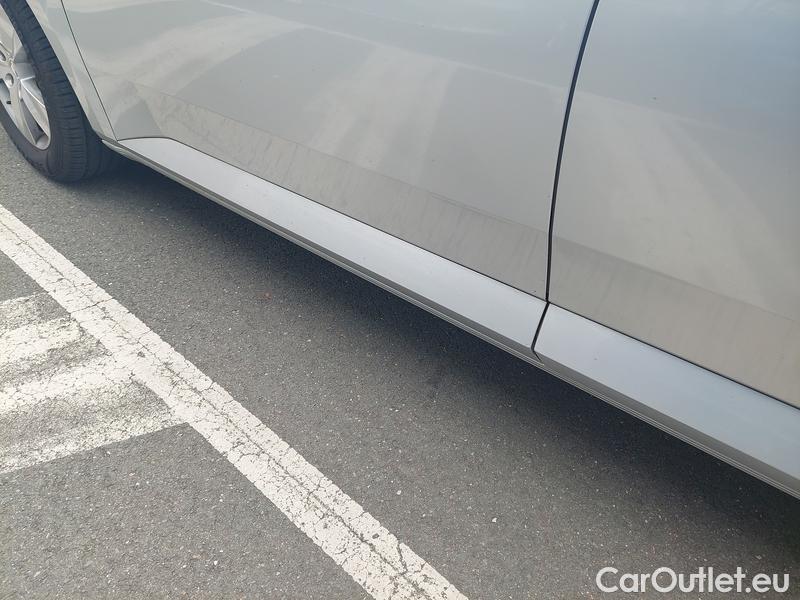  Skoda  Superb  Combi (3V5)(2015) Sup.C.FL2.0TDI 110 Ambition AT #8