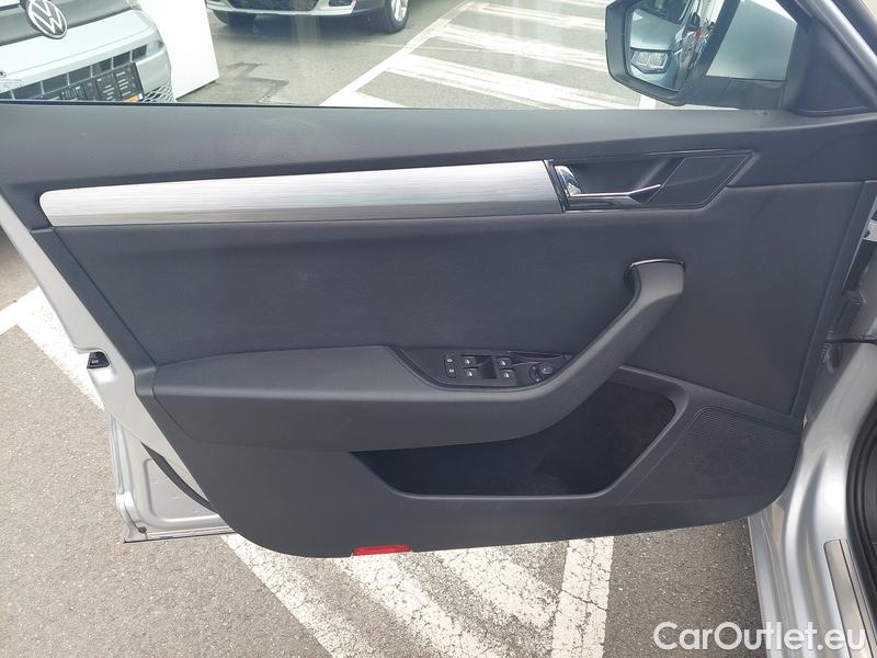  Skoda  Superb  Combi (3V5)(2015) Sup.C.FL2.0TDI 110 Ambition AT #21