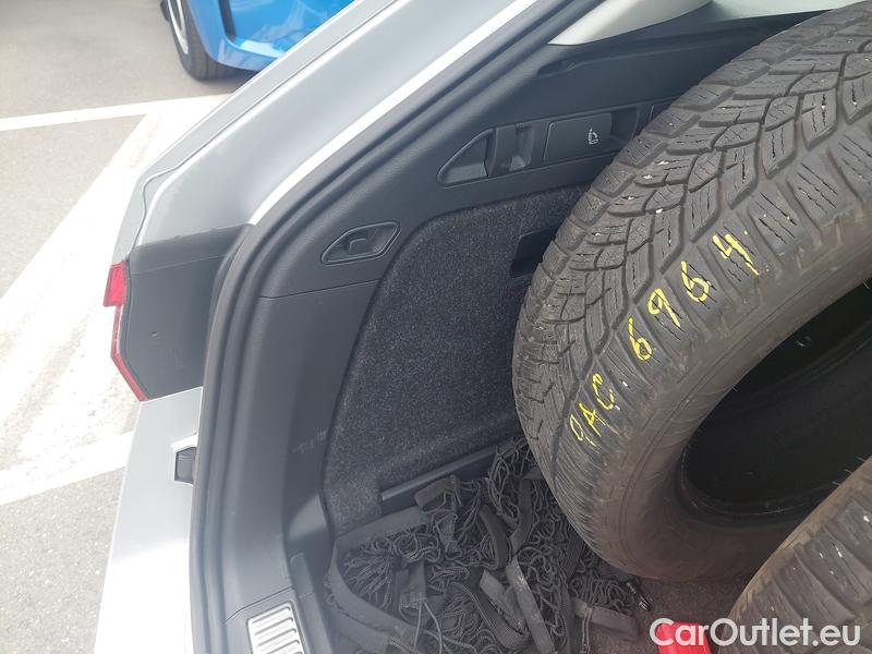  Skoda  Superb  Combi (3V5)(2015) Sup.C.FL2.0TDI 110 Ambition AT #14