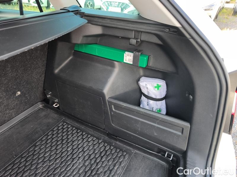  Skoda  Fabia  Combi (2015) Com.1.0TSI 70 Ambition 5d #18