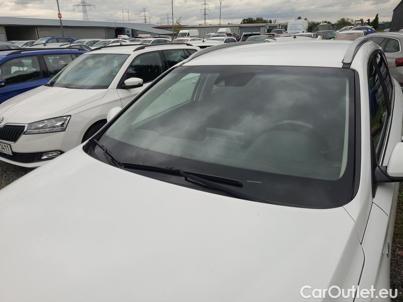  Hyundai  i30  (PD)(01.2017  ->)  kom.1.5T-GDI Smart 5d #1